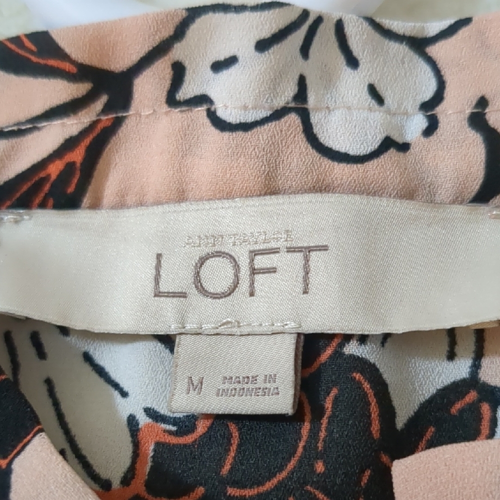 LOFT Pink Floral Sleeveless Blouse with Gathered Collar Size M - Picture 2 of 7